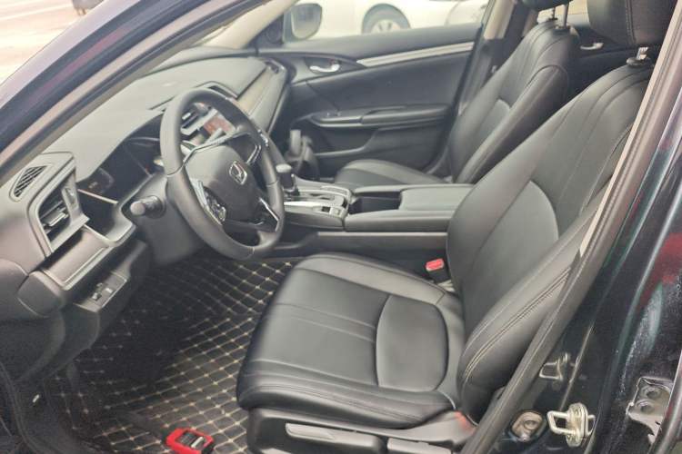 Used Honda Civic 2016 220TURBO CVT Luxury Edition Left Front Seat
