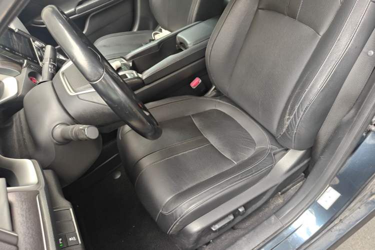 Used Honda Civic 2016 220TURBO CVT Prestige Edition Left Front Seat