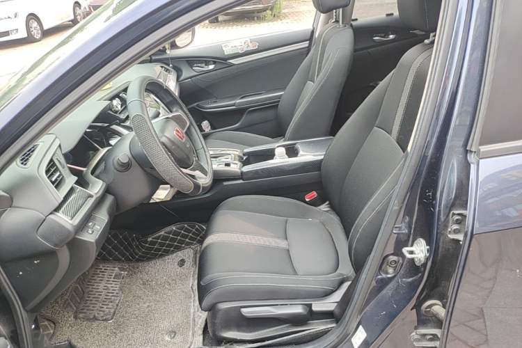Used Honda Civic 2016 220TURBO CVT Prestige Edition Left Front Seat