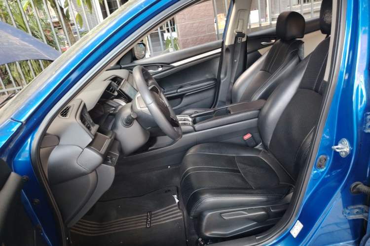 Used Honda Civic 2016 180TURBO CVT Comfort Version Left Front Seat