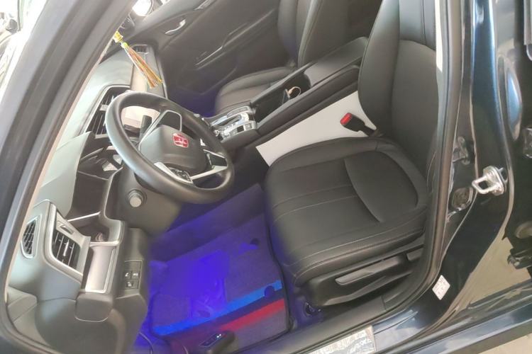 Used Honda Civic 2016 220TURBO CVT Luxury Edition Left Front Seat