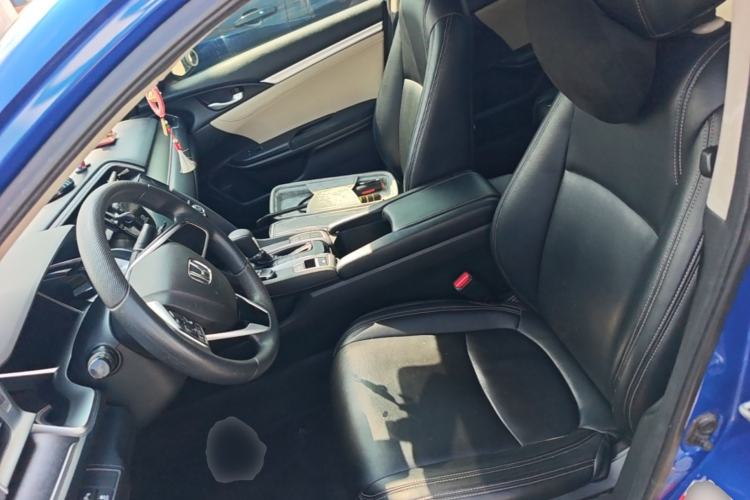 Used Honda Civic 2016 220TURBO CVT Luxury Edition Left Front Seat