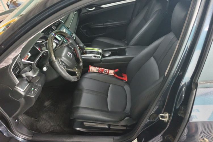 Used Honda Civic 2016 220TURBO CVT Luxury Edition Left Front Seat