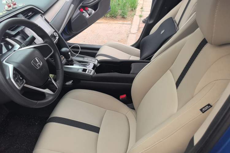 Used Honda Civic 2016 220TURBO CVT Luxury Edition Left Front Seat
