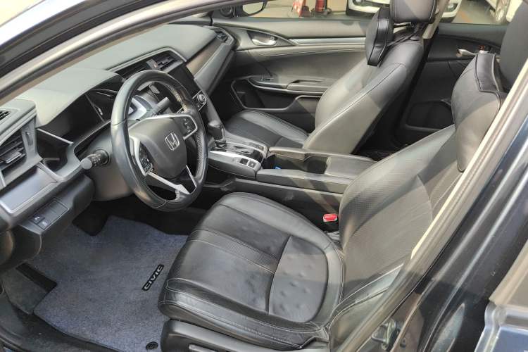 Used Honda Civic 2016 220TURBO CVT Prestige Edition Left Front Seat