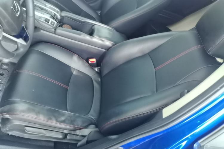 Used Honda Civic 2016 220TURBO CVT Luxury Edition Left Front Seat