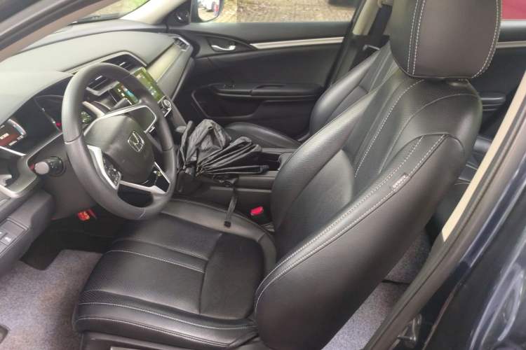 Used Honda Civic 2016 220TURBO CVT Luxury Edition Left Front Seat