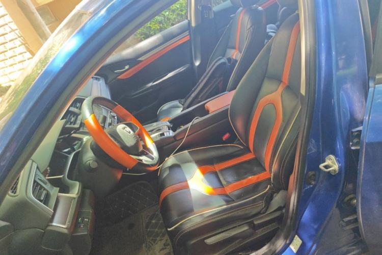 Used Honda Civic 2016 220TURBO CVT Luxury Edition Left Front Seat