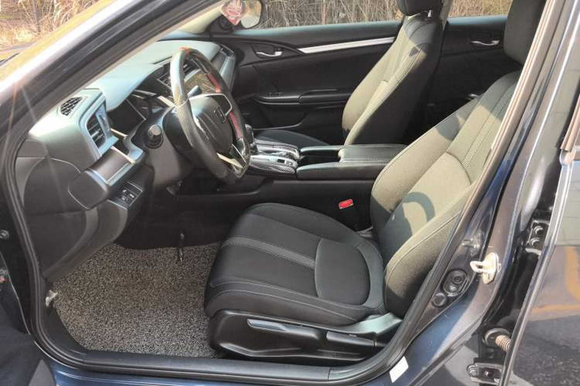 Used Honda Civic 2016 220TURBO CVT Luxury Edition Left Front Seat