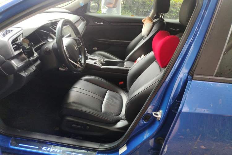 Used Honda Civic 2016 220TURBO CVT Prestige Edition Left Front Seat