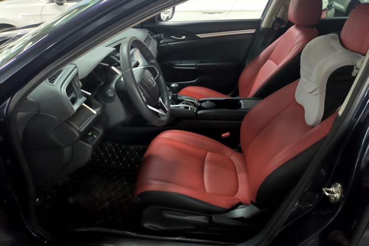 Used Honda Civic 2016 220TURBO Manual Luxury Edition Left Front Seat