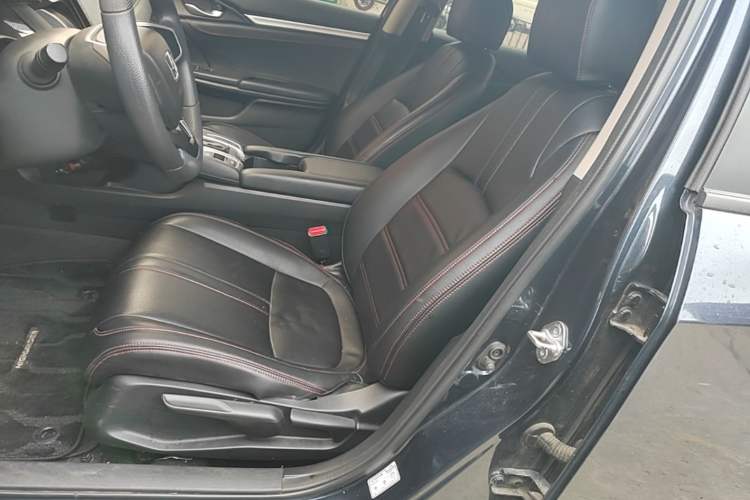 Used Honda Civic 2016 180TURBO CVT Comfort Version Left Front Seat