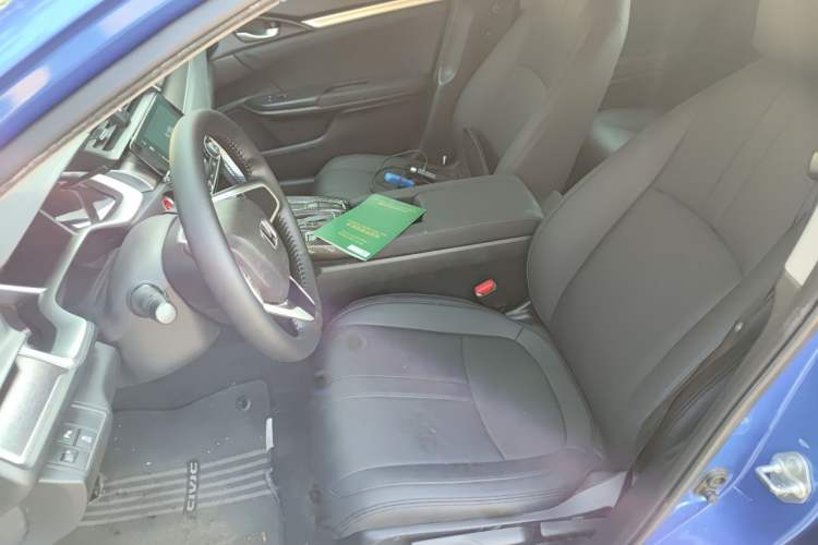 Used Honda Civic 2016 220TURBO CVT Luxury Edition Left Front Seat