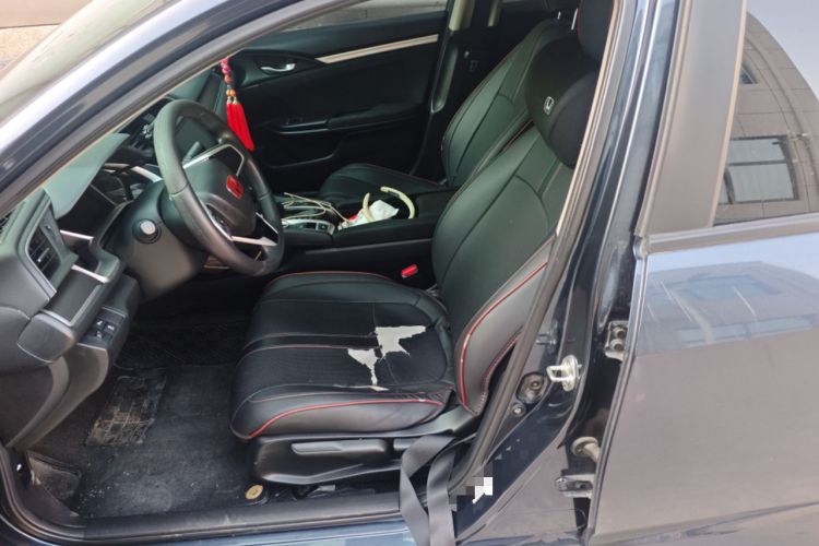 Used Honda Civic 2016 220TURBO CVT Luxury Edition Left Front Seat