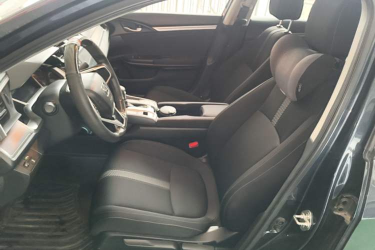 Used Honda Civic 2016 220TURBO CVT Luxury Edition Left Front Seat