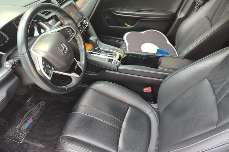 Used Honda Civic 2016 220TURBO CVT Prestige Edition Left Front Seat