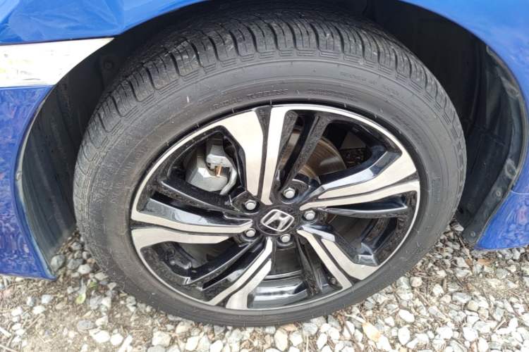 Used Honda Civic 2016 220TURBO CVT Prestige Edition Left Front Wheel Hub