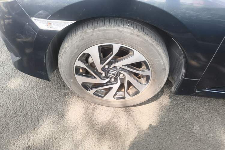 Used Honda Civic 2016 220TURBO CVT Luxury Edition Left Front Wheel Hub