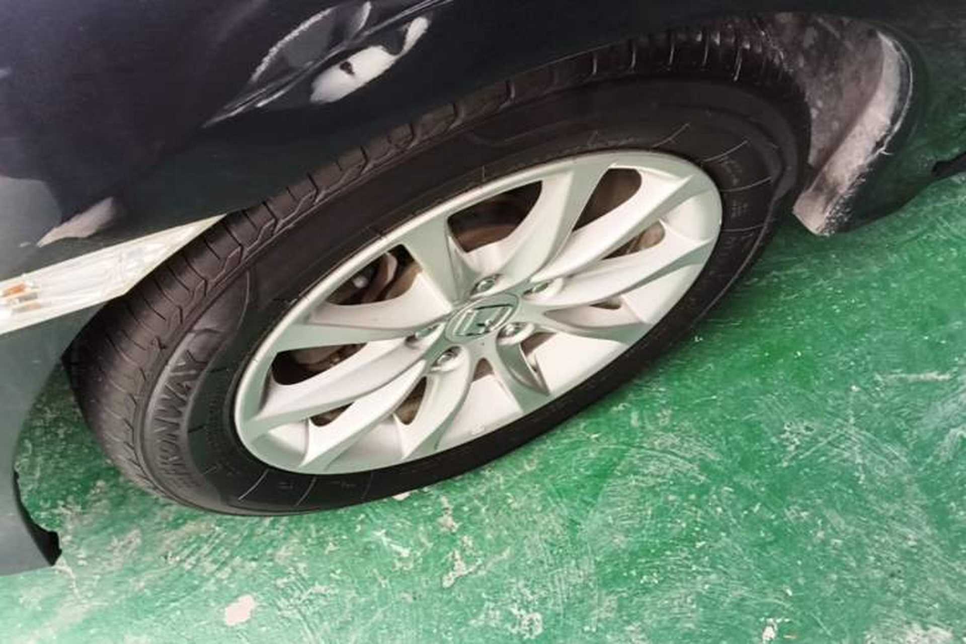 Used Honda Civic 2016 180TURBO CVT Comfort Version Left Front Wheel Hub