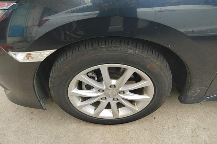 Used Honda Civic 2016 180TURBO CVT Comfort Version Left Front Wheel Hub