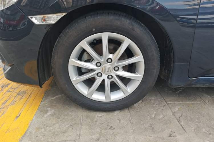 Used Honda Civic 2016 180TURBO CVT Comfort Version Left Front Wheel Hub