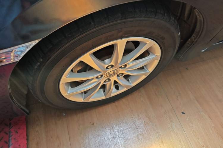 Used Honda Civic 2016 180TURBO CVT Comfort Version Left Front Wheel Hub