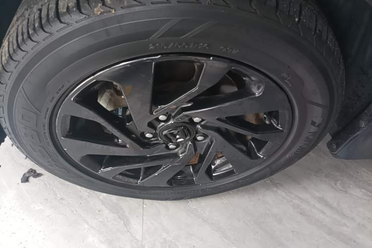 Used Honda Civic 2016 220TURBO CVT Luxury Edition Left Front Wheel Hub