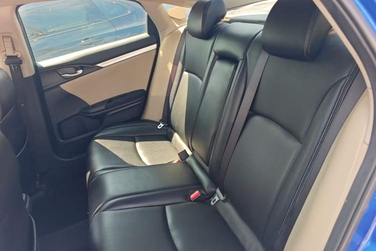 Used Honda Civic 2016 220TURBO CVT Luxury Edition Left Rear Seat