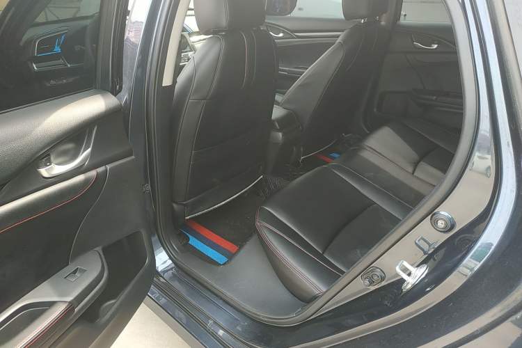 Used Honda Civic 2016 220TURBO CVT Luxury Edition Left Rear Seat