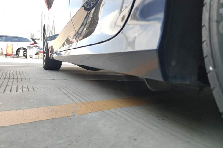 Used Honda Civic 2016 220TURBO CVT Luxury Edition Left Side Sill