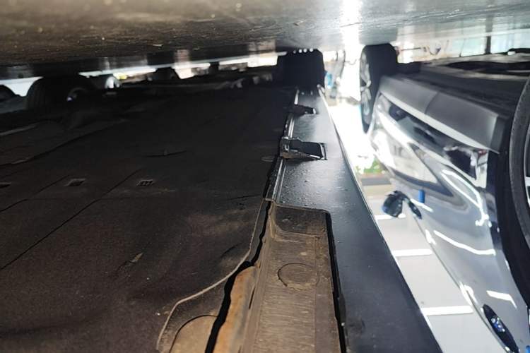 Used Honda Civic 2016 220TURBO CVT Luxury Edition Left Side Sill