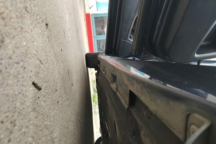 Used Honda Civic 2016 180TURBO CVT Comfort Version Left Side Sill