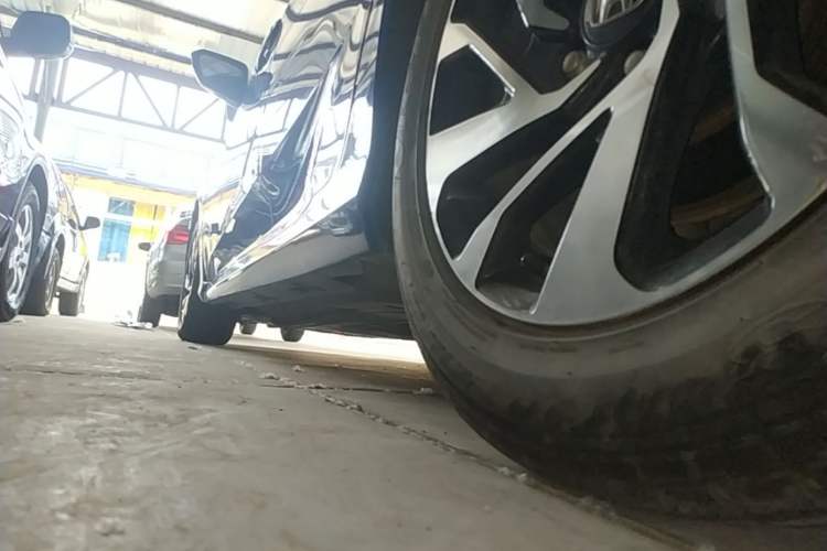 Used Honda Civic 2016 220TURBO CVT Luxury Edition Left Side Sill
