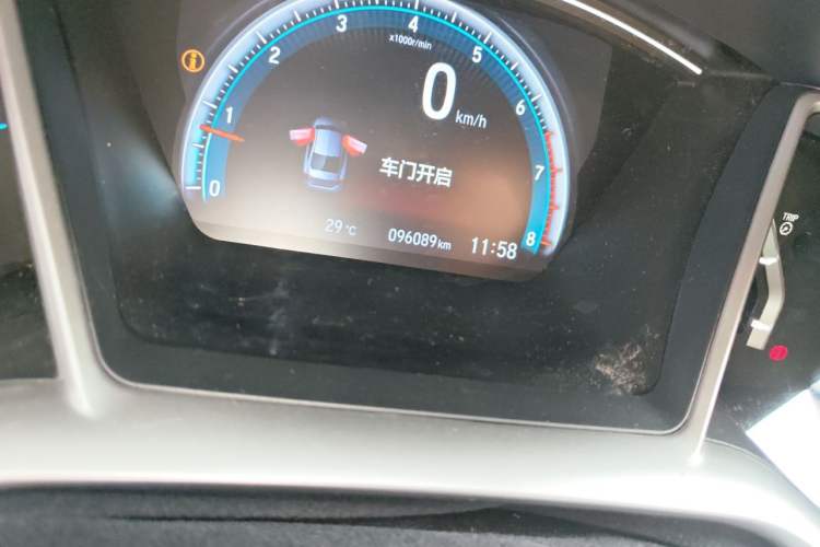 Used Honda Civic 2016 220TURBO Manual Luxury Edition Odometer Close Up