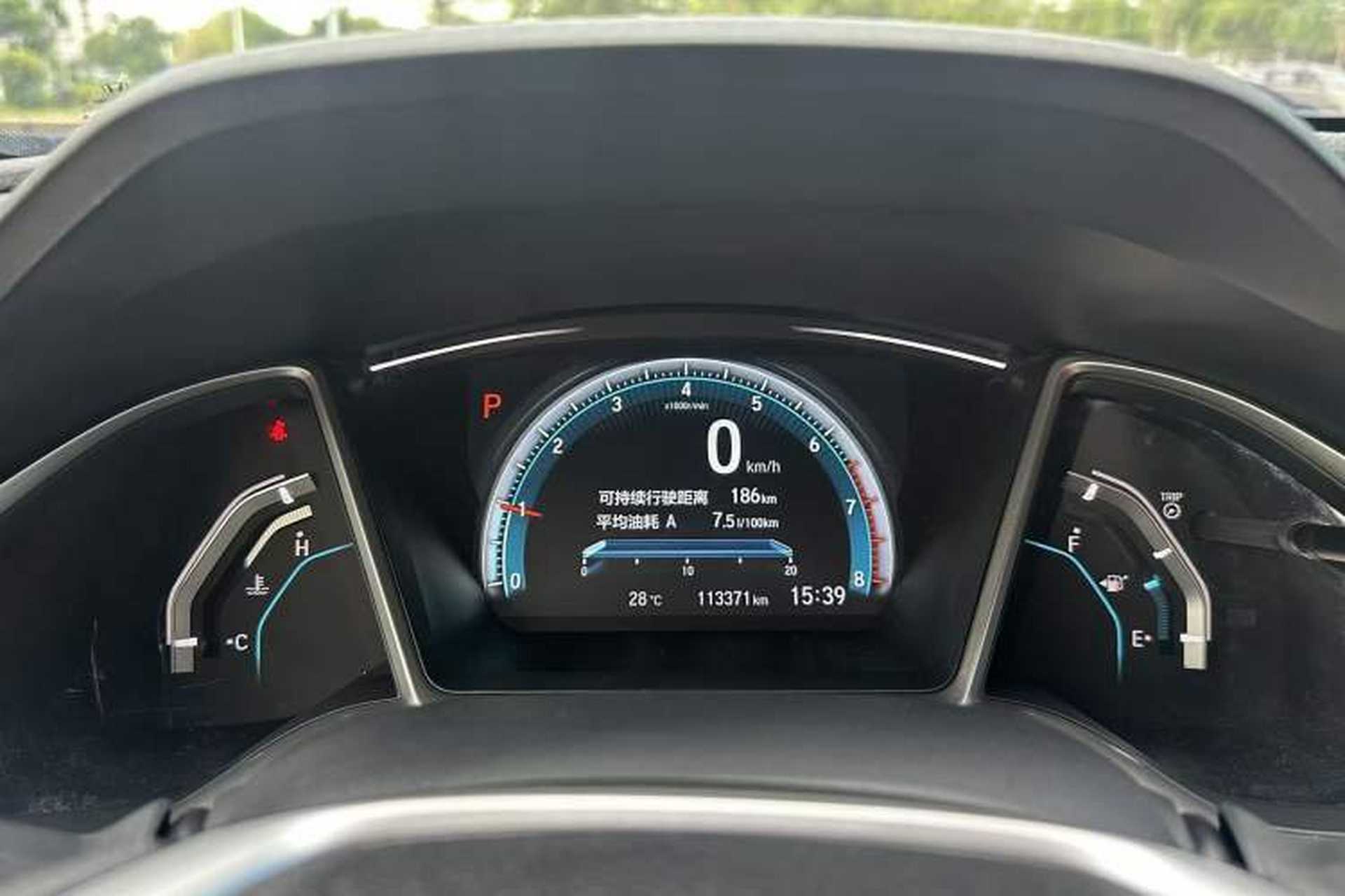 Used Honda Civic 2016 220TURBO CVT Luxury Edition Odometer Close Up