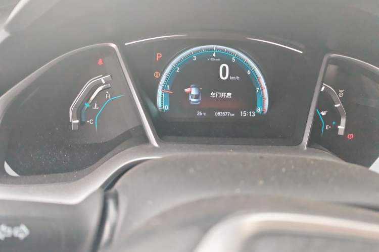Used Honda Civic 2016 220TURBO CVT Luxury Edition Odometer Close Up