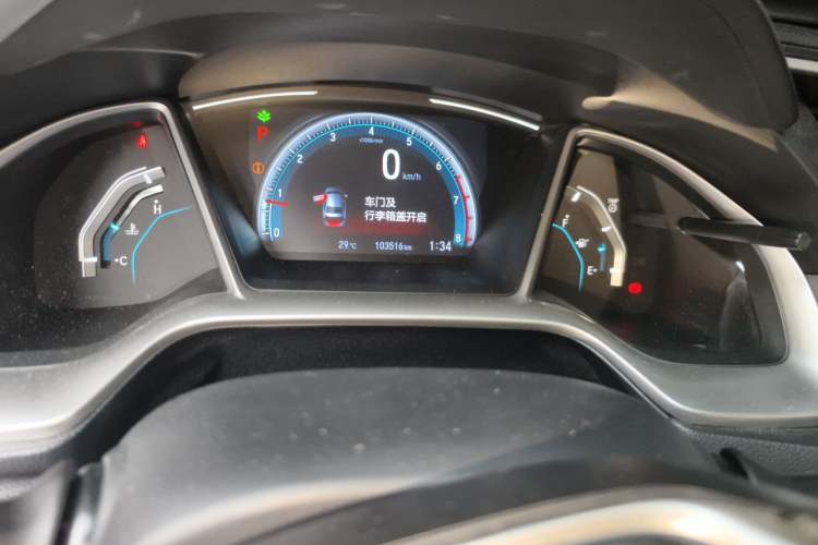 Used Honda Civic 2016 220TURBO CVT Luxury Edition Odometer Close Up