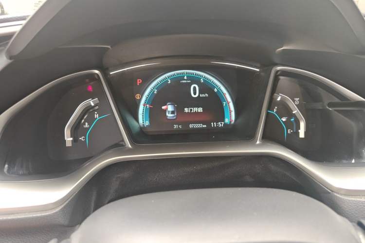Used Honda Civic 2016 220TURBO CVT Prestige Edition Odometer Close Up