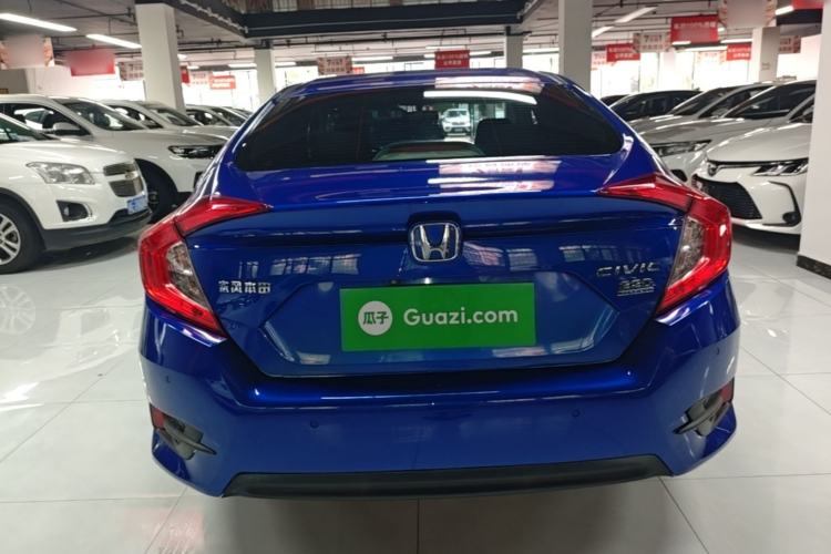 Used Honda Civic 2016 220TURBO Manual Luxury Edition Rear