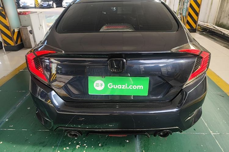 Used Honda Civic 2016 220TURBO Manual Luxury Edition Rear