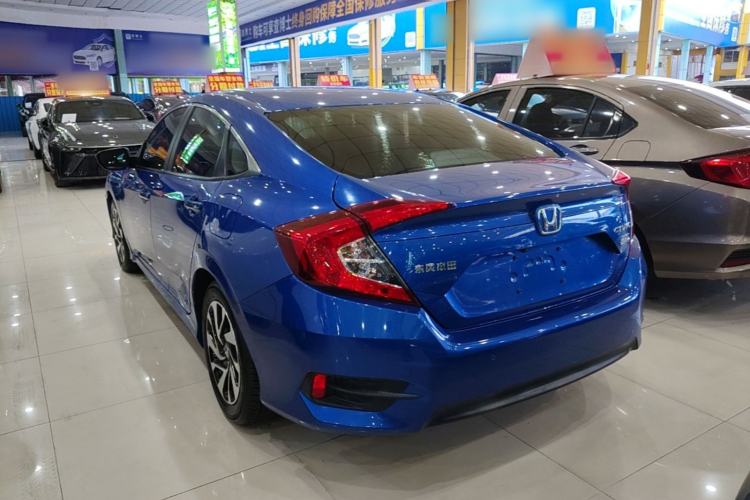 Used Honda Civic 2016 220TURBO CVT Luxury Edition Rear Left 45 Deg