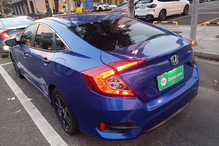 Used Honda Civic 2016 220TURBO CVT Luxury Edition Rear Left 45 Deg