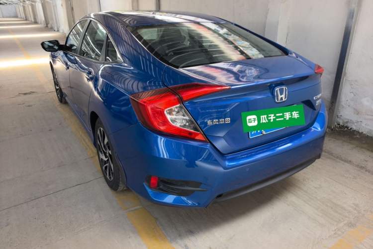 Used Honda Civic 2016 220TURBO CVT Luxury Edition Rear Left 45 Deg