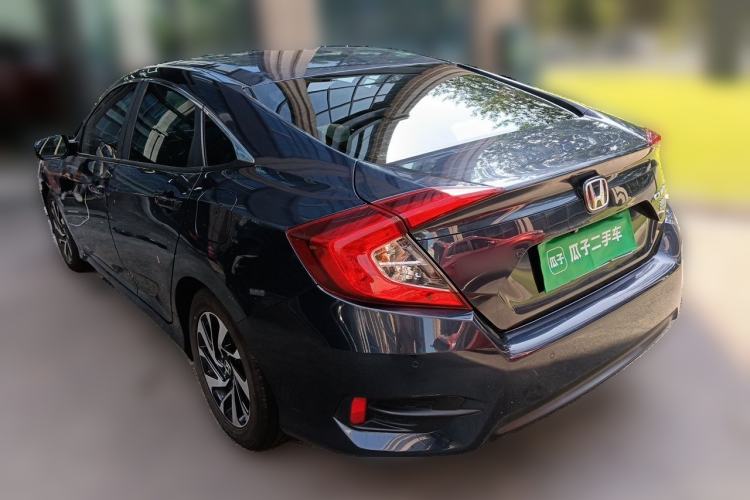 Used Honda Civic 2016 220TURBO CVT Luxury Edition Rear Left 45 Deg