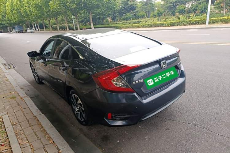 Used Honda Civic 2016 220TURBO CVT Luxury Edition Rear Left 45 Deg