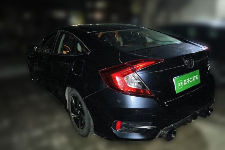 Used Honda Civic 2016 220TURBO Manual Luxury Edition Rear Left 45 Deg