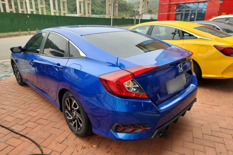 Used Honda Civic 2016 220TURBO CVT Luxury Edition Rear Left 45 Deg