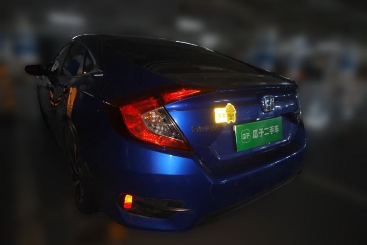 Used Honda Civic 2016 220TURBO CVT Luxury Edition Rear Left 45 Deg