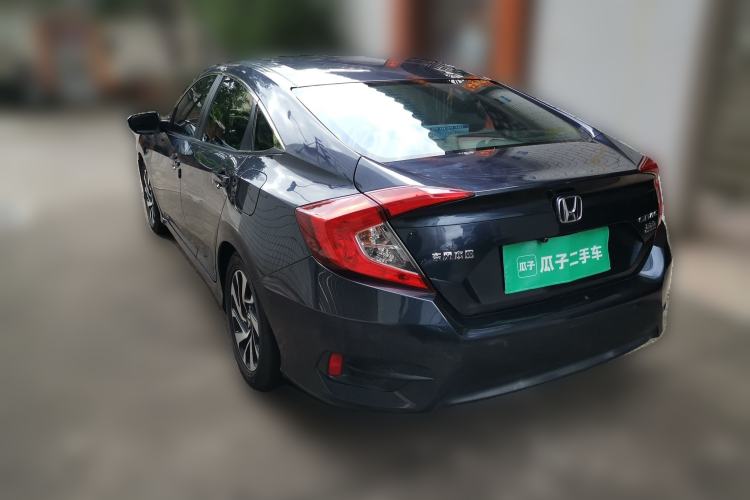 Used Honda Civic 2016 220TURBO CVT Luxury Edition Rear Left 45 Deg