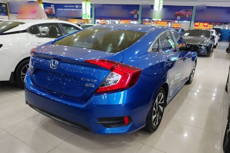 Used Honda Civic 2016 220TURBO CVT Luxury Edition Rear Right 45 Deg